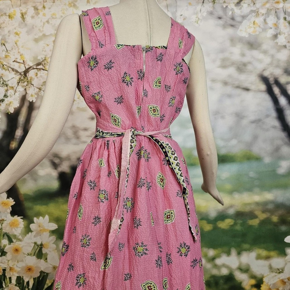 Vintage 1950s Searsucker Bright Pink & Green Floral Dress Lace Trim Sleeveless - Picture 5 of 8